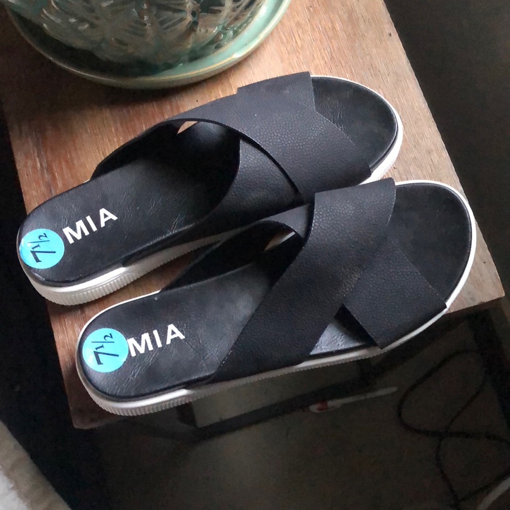 Black sandals